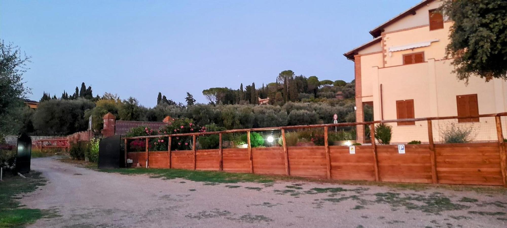 Agriturismo Il Vecchio Olivo Castagneto Carducci Extérieur photo